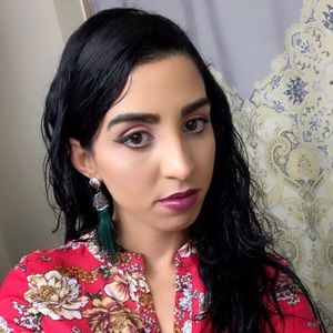 Meet your Posher, Hilda